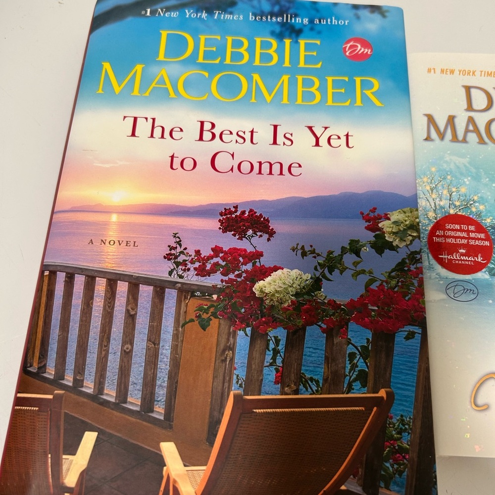 Debbie Macomber Book Bundle - Picture 2 of 13